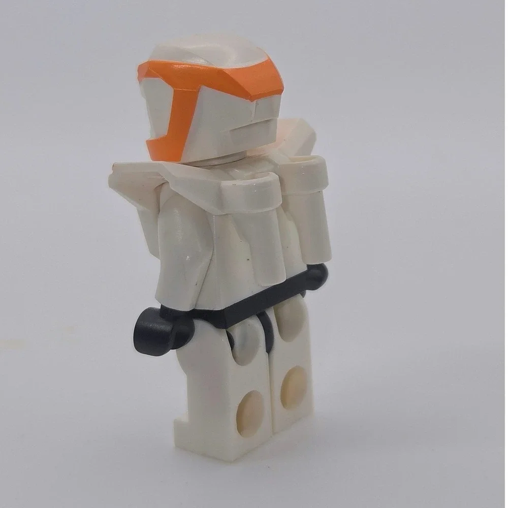 LEGO Battle Mech Minifigure White Orange Excellent 71000-13